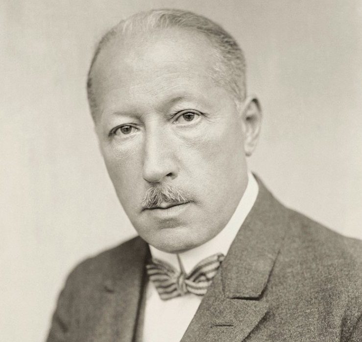 Edmund Rumpler bei der Arbeit